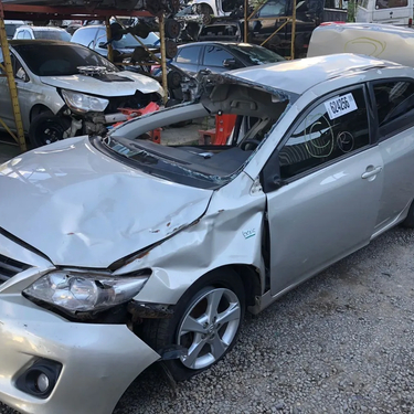 Sucata Toyota Corolla 2.0 2013